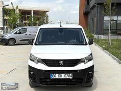 HATASIZ BOYASIZ 2022 MODEL PEUGEOT PARTNER 1.5 BLUEHDİ COMFORT
