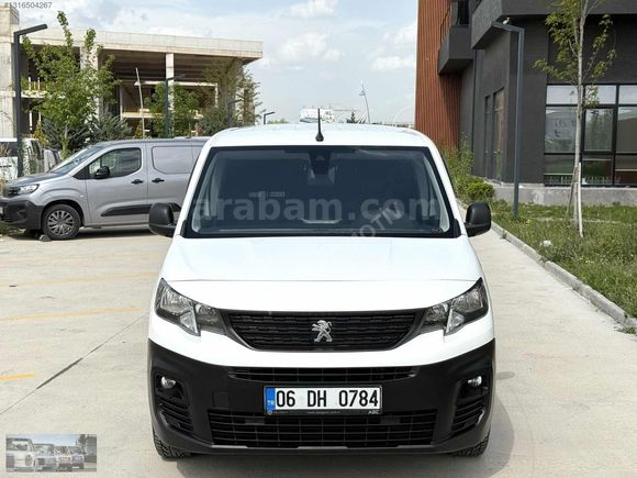 HATASIZ BOYASIZ 2022 MODEL PEUGEOT PARTNER 1.5 BLUEHDİ COMFORT