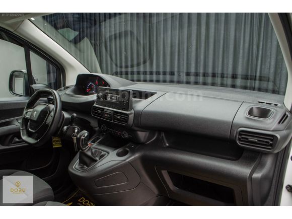 DORU'DAN BOYASIZ HATASIZ 2020 PEUGEOT PARTNER 1.5 COMFORT