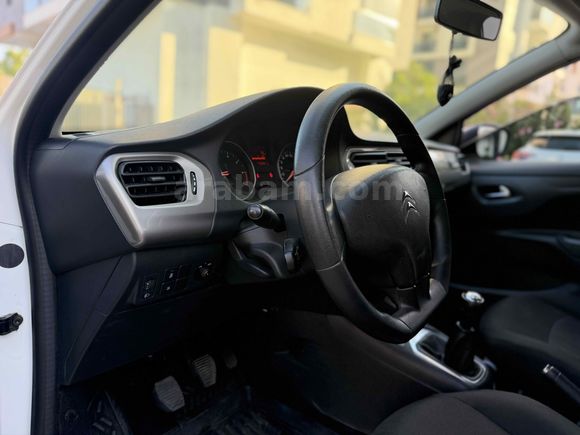 HATASIZ DEĞiŞENSiZ DOLU PAKET  BAKIMLI DÜŞÜK KM ..!!