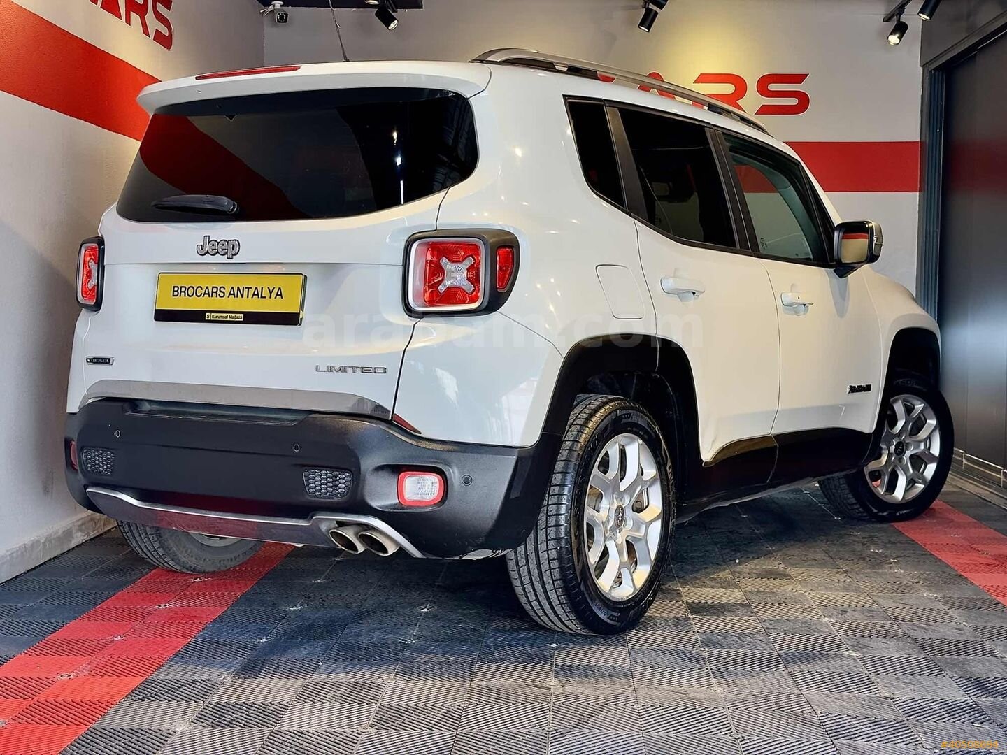 Galeriden Jeep Renegade 1.6 MultiJet Limited 2015 Model Antalya 258.000 km Beyaz 6