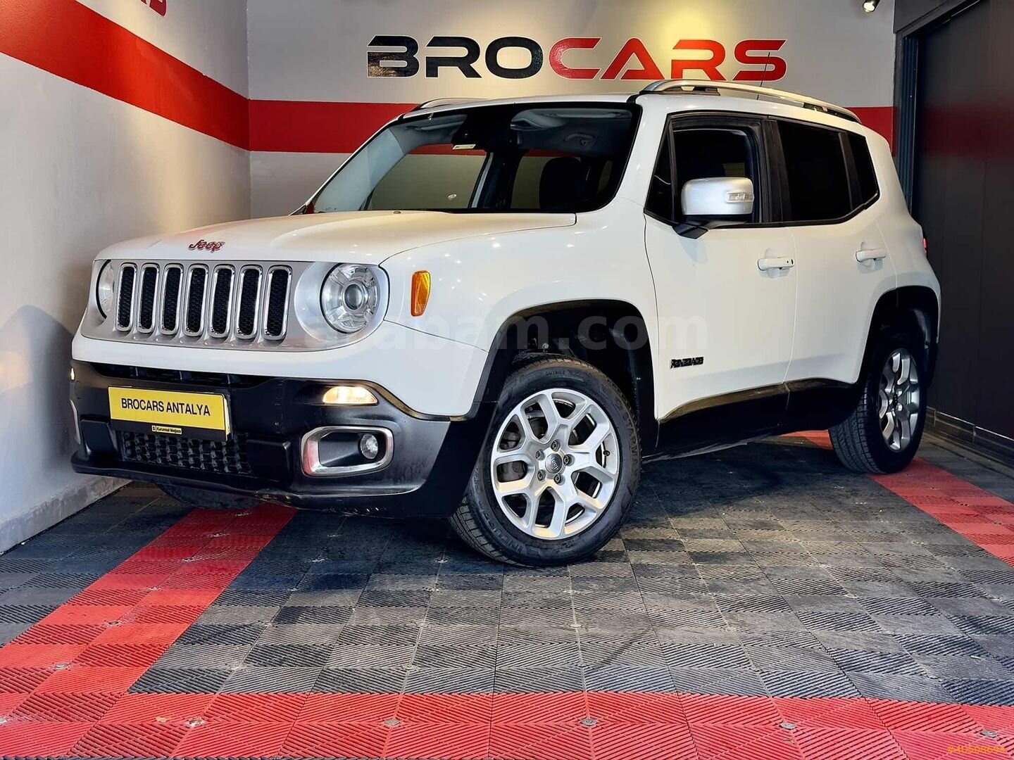 Galeriden Jeep Renegade 1.6 MultiJet Limited 2015 Model Antalya 258.000 km Beyaz 3