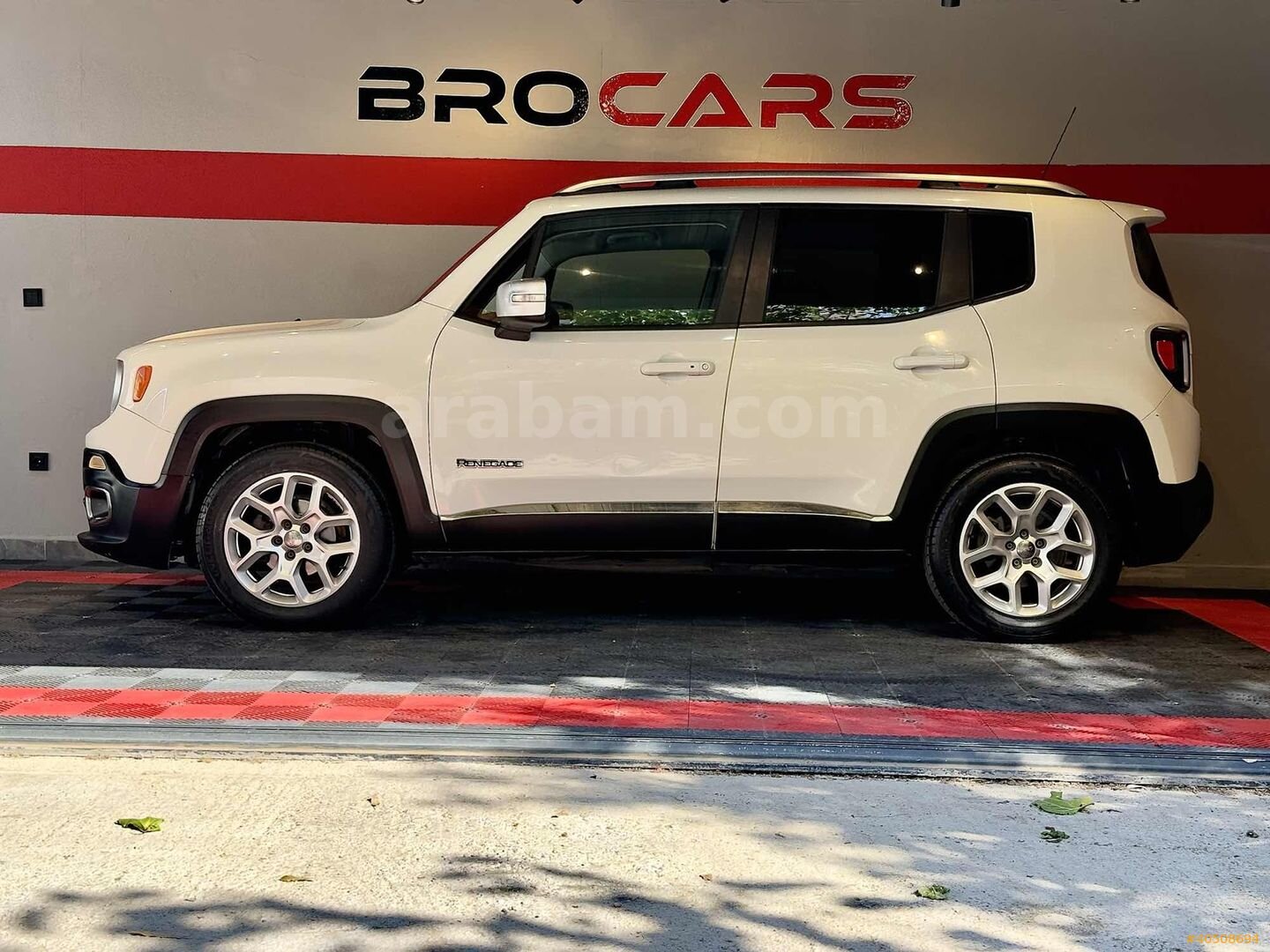 Galeriden Jeep Renegade 1.6 MultiJet Limited 2015 Model Antalya 258.000 km Beyaz 4