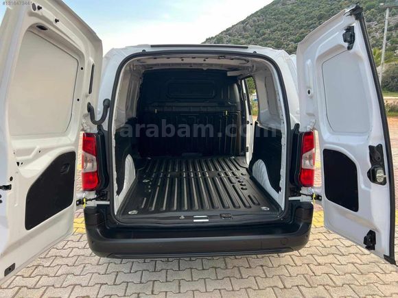 _2025 DOBLO CARGO_1.5BlueHDİ Maxi 2+1_MAGIC PLUS GSR2_EN DOLUSU_