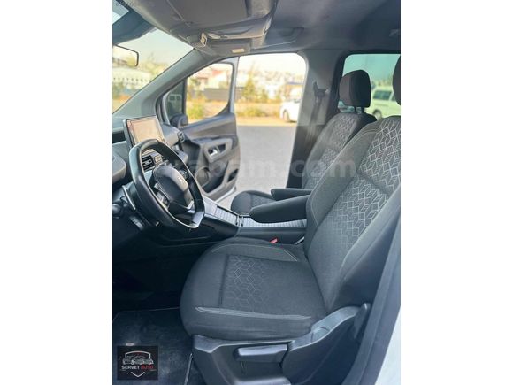 SERVET AUTO''DAN 2019 PEUGEOT RİFTER ALLURE HATASIZ
