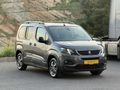2022 MODEL PEUGEOT RİFTER 1.5 BLUEHDI ALLURE CAM TAVANLI BOYASIZ