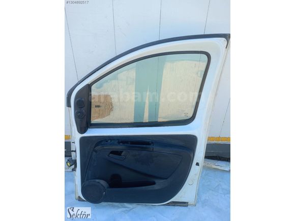 Fiat Fiorino Sağ Ön Kapı (Hatasız)