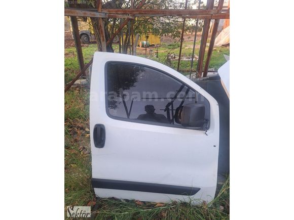 Fiat Fiorino Sağ Ön Kapı