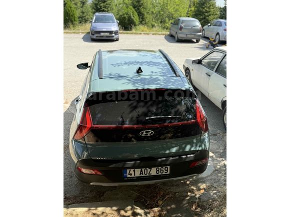 Sahibinden Hyundai Bayon 1.4 MPI Elite 2023 Model Kocaeli 52.000 km Yeşil (metalik)