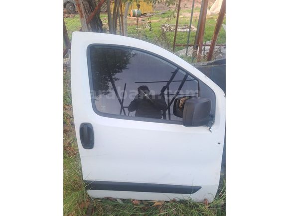 Fiat Fiorino Sağ Ön Kapı