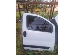 Fiat Fiorino Sağ Ön Kapı