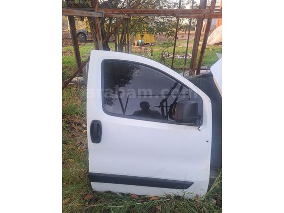 Fiat Fiorino Sağ Ön Kapı