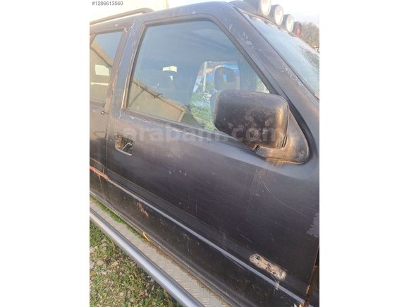 Opel Frontera Sağ Ön Kapı