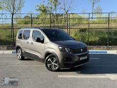 2023 PEUGEOT RİFTER 1.5 GT FULL CAM TAVAN %20 FATURALI 61 BİN KM
