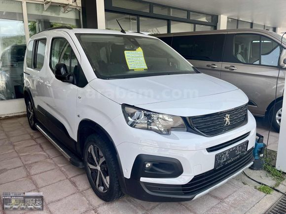 2023 RİFTER GT DİZEL E-TOGGLE HATASIZ BOYASIZ TRAMERSZ 42 BİN KM