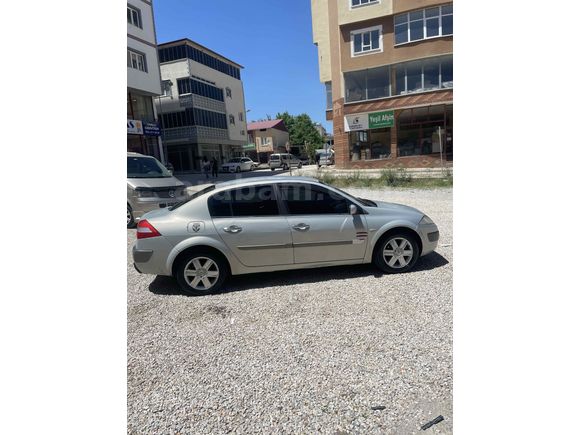 Sahibinden Renault Megane 1.6 Dynamique 2004 Model 