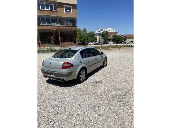 Sahibinden Renault Megane 1.6 Dynamique 2004 Model 