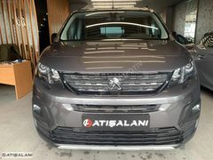 ATIŞALANI OTOMOTİV'DEN 2024 RİFTER 1.5 HDI GT OTOMATİK HATASIZ