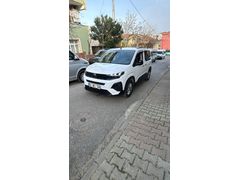 Sahibinden Peugeot Rifter 1.5 BlueHDI Allure 2025 Model