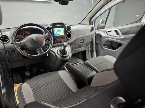 4K AUTO'DAN 2017 MODEL PEUGEOT PARTNER ALLURE 93 BİNDE
