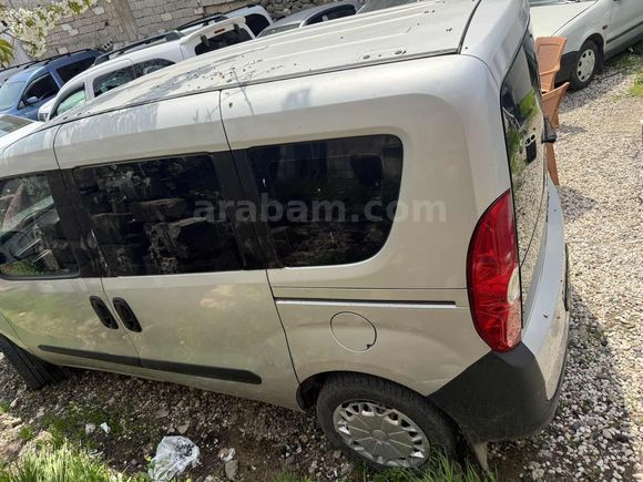 ERCİŞ OTOMOTİV DEN UYGUN FİYATLI 2011 DOBLO