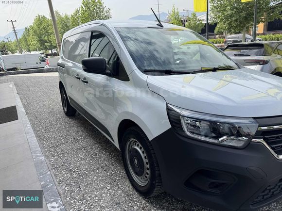 OPEL YETKİLİ BAYİİNDEN HATASIZ BOYASIZ 2024 KANGO %20 FATURALI