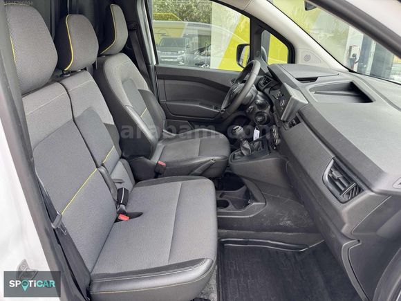 OPEL YETKİLİ BAYİİNDEN HATASIZ BOYASIZ 2024 KANGO %20 FATURALI