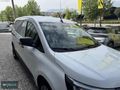 OPEL YETKİLİ BAYİİNDEN HATASIZ BOYASIZ 2024 KANGO %20 FATURALI