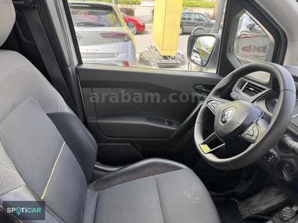 OPEL YETKİLİ BAYİİNDEN HATASIZ BOYASIZ 2024 KANGO %20 FATURALI