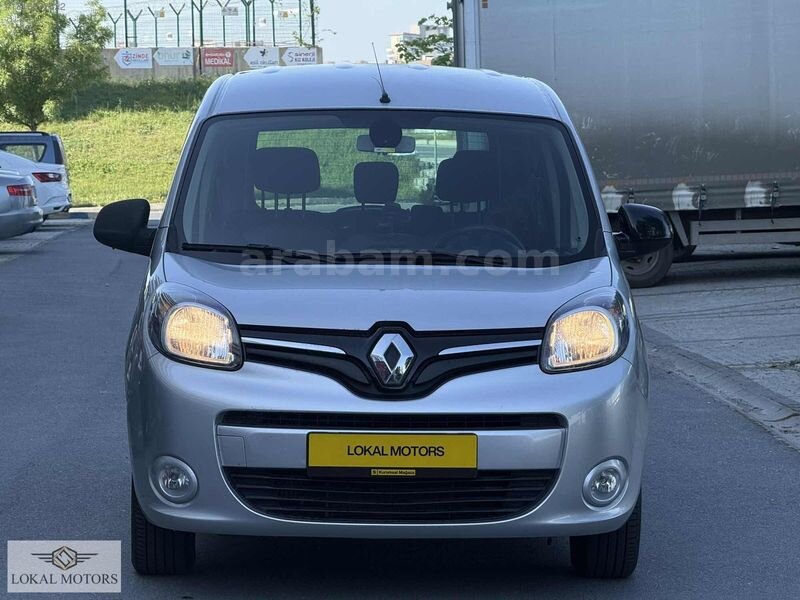Galeriden Renault Kangoo 1.5 dCi Exclusive 2018 Model İstanbul 153.000 km Beyaz
