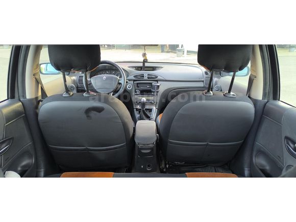 Sahibinden Renault Laguna 1.6 Expression 2005 Model