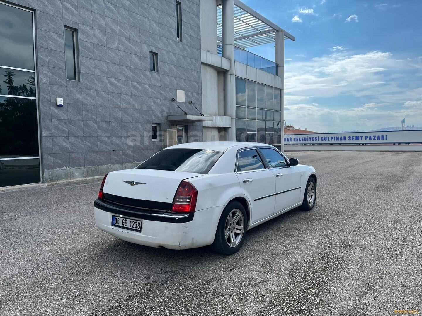 Galeriden Chrysler 300 C 2.7 2006 Model Ankara 260.000 km Beyaz 7