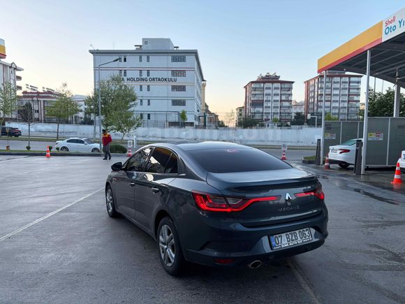 Sahibinden Renault Megane 1.5 dCi Touch 2018 Model 
