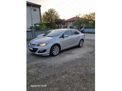 Sahibinden Opel Astra 1.6 CDTI Sport 2016 Model degisensiz çizikler den dolayı boya vardır kazasiz araçtır