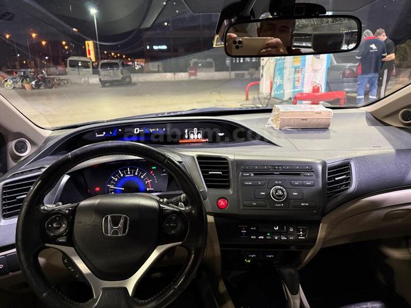Sahibinden Honda Civic 1.6i VTEC Eco Elegance 2014 Model