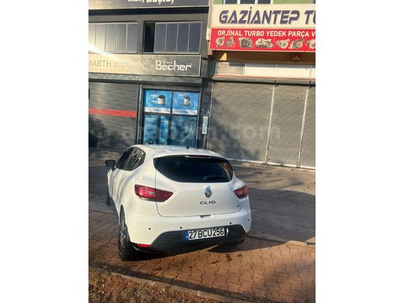 2 Parça Boyalı Değişensiz Clio 4
