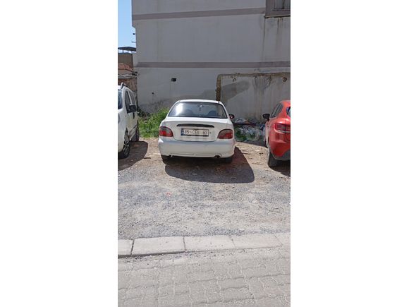 Sahibinden Hyundai Accent 1.3 LS 2000 Model  318763 km Beyaz