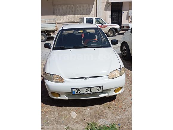 Sahibinden Hyundai Accent 1.3 LS 2000 Model  318763 km Beyaz