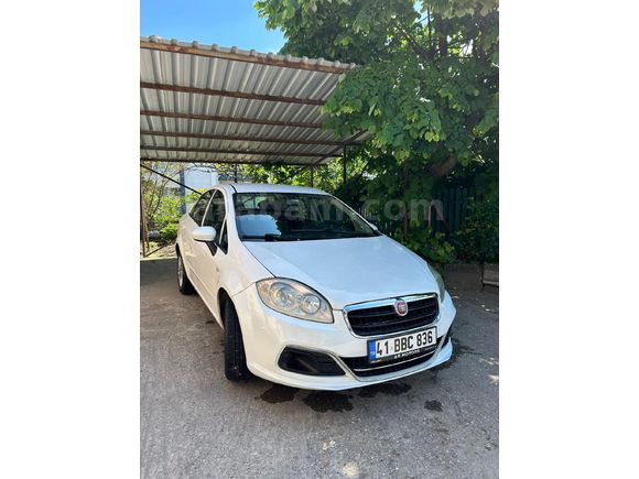2 değişenli temiz aile aracı  1.3 Multijet Pop  2015 Model
