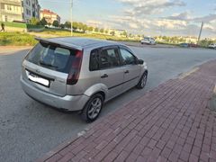 Sahibinden Ford Fiesta 1.4 TDCi Comfort 2004 Model  285.000 km Gri (Gümüş)