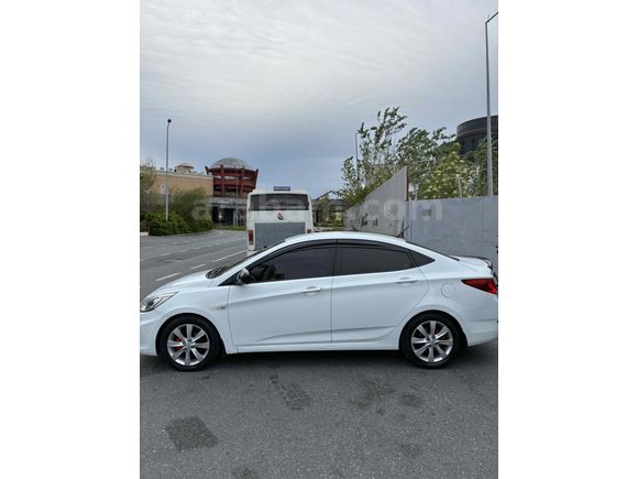 2015 Hyundai Accent Blue 1.6 CRDİ Otomatik 7 İleri DCT 