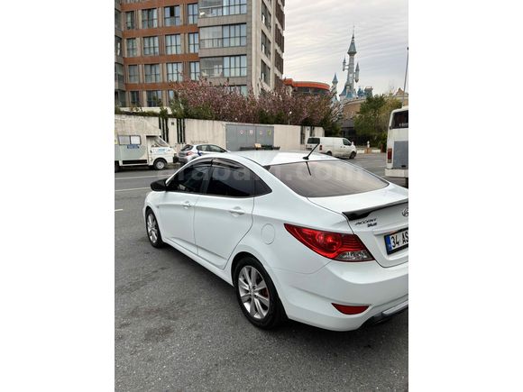 2015 Hyundai Accent Blue 1.6 CRDİ Otomatik 7 İleri DCT 