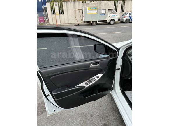 2015 Hyundai Accent Blue 1.6 CRDİ Otomatik 7 İleri DCT 