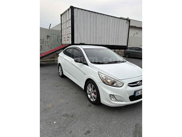 2015 Hyundai Accent Blue 1.6 CRDİ Otomatik 7 İleri DCT 
