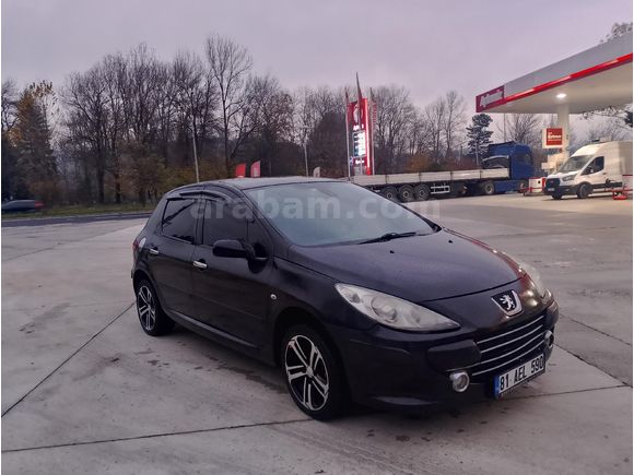 Sahibinden Peugeot 307 1.4 HDi XR 2005 Model  330.000 km Siyah