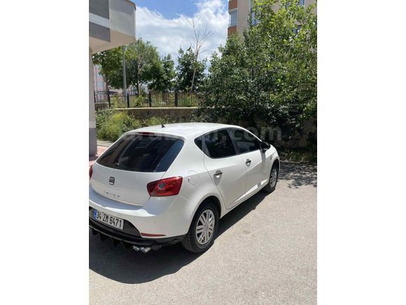 Binicisine satılık temiz masrafsız aile aracı