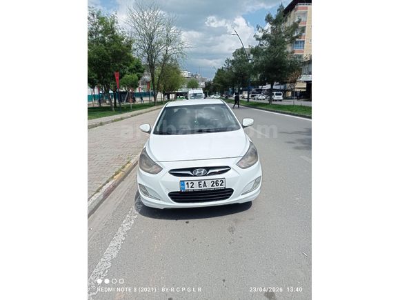 Sahibinden acil satılık Hyundai Accent Blue 1.4 CVVT Mode Plus 2012 Model
