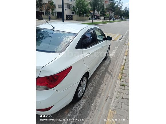 Sahibinden acil satılık Hyundai Accent Blue 1.4 CVVT Mode Plus 2012 Model