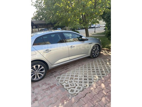 Sahibinden Renault Megane 1.3 TCe Icon 2025 Model 