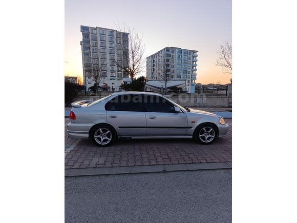 Sahibinden özel plakalı Honda Civic 1.4 İS